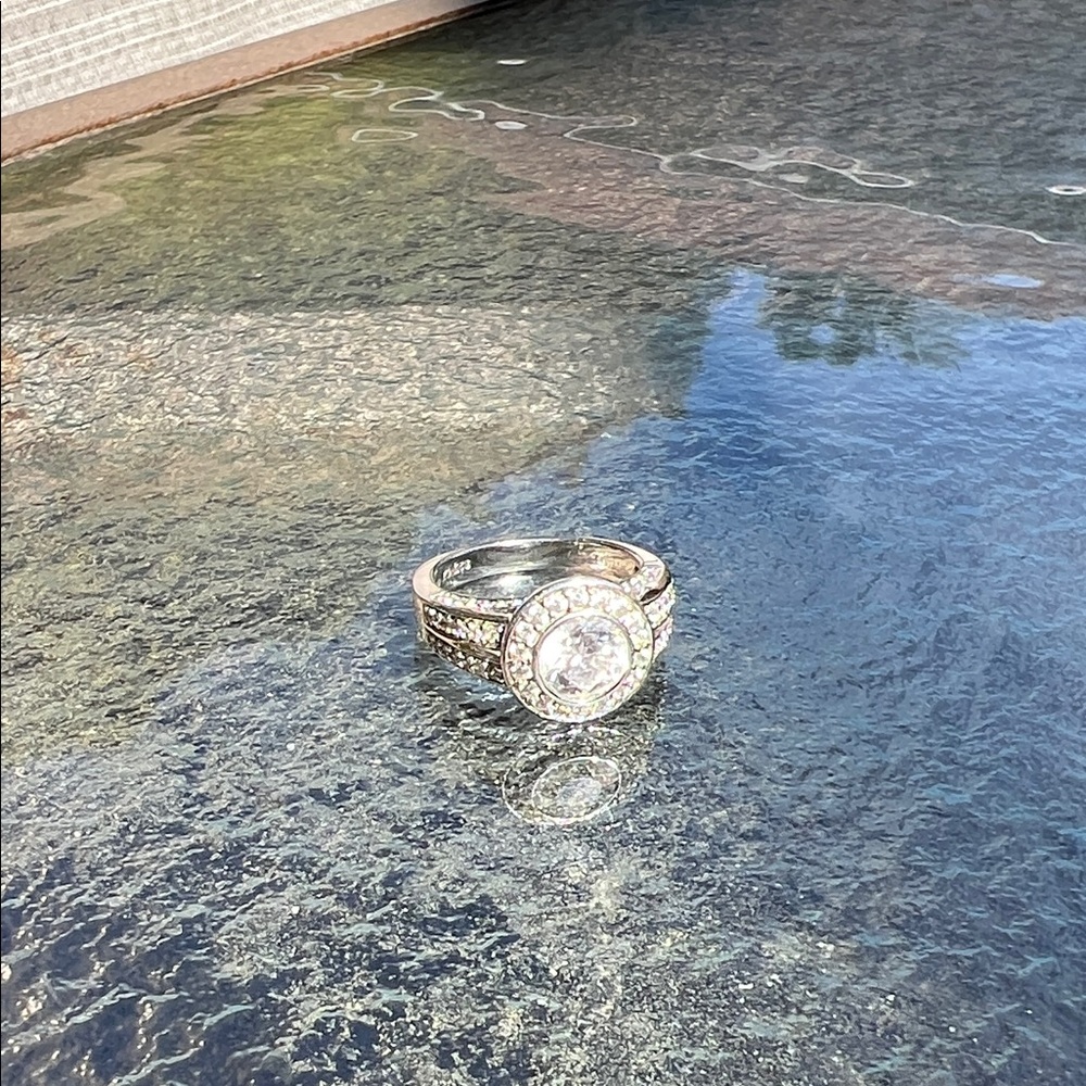 Dazzling Silver and Gold Women's Ring